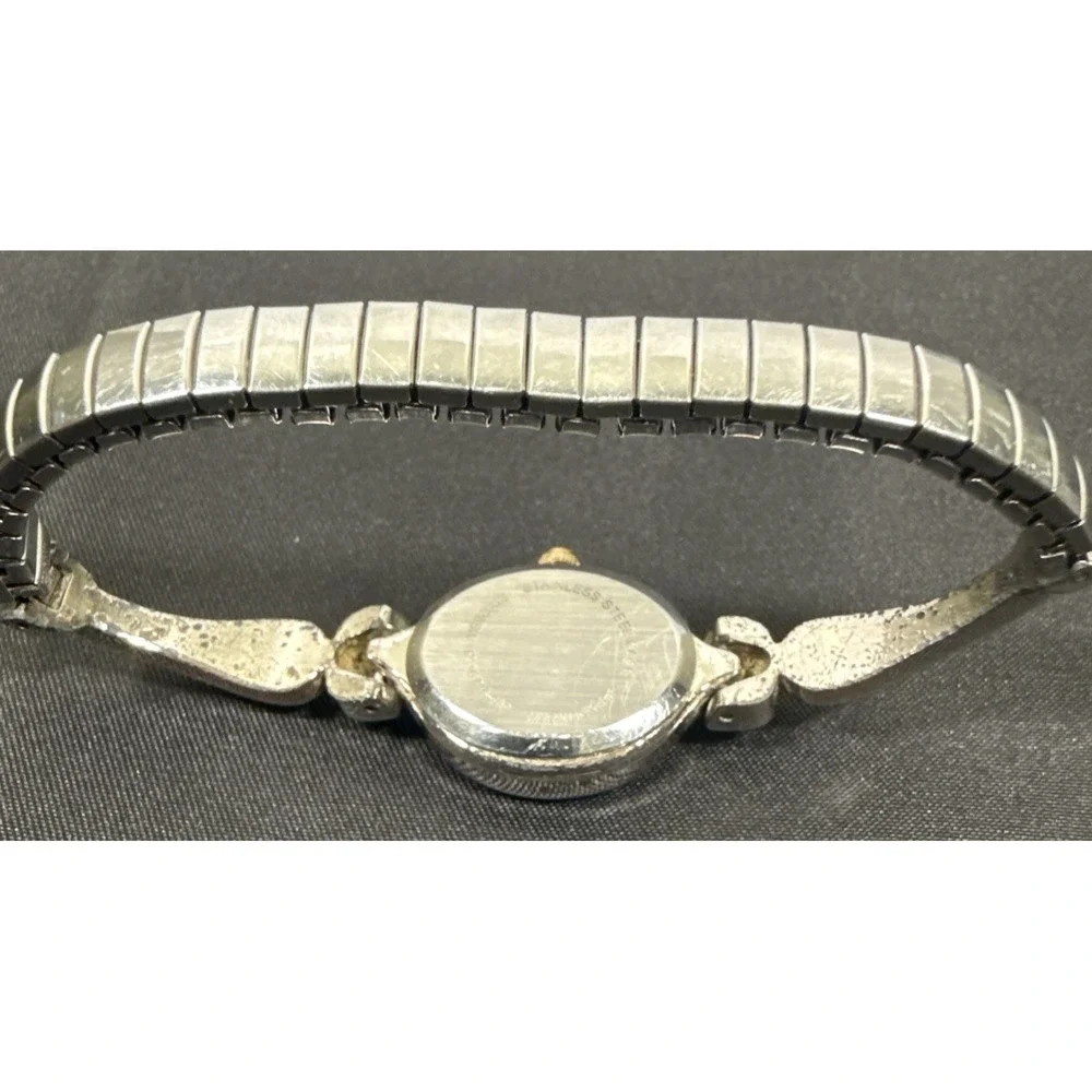 Unbranded Quartz Wristwatch Women Silver Gold Two Tone Oval Rhinestone Accent